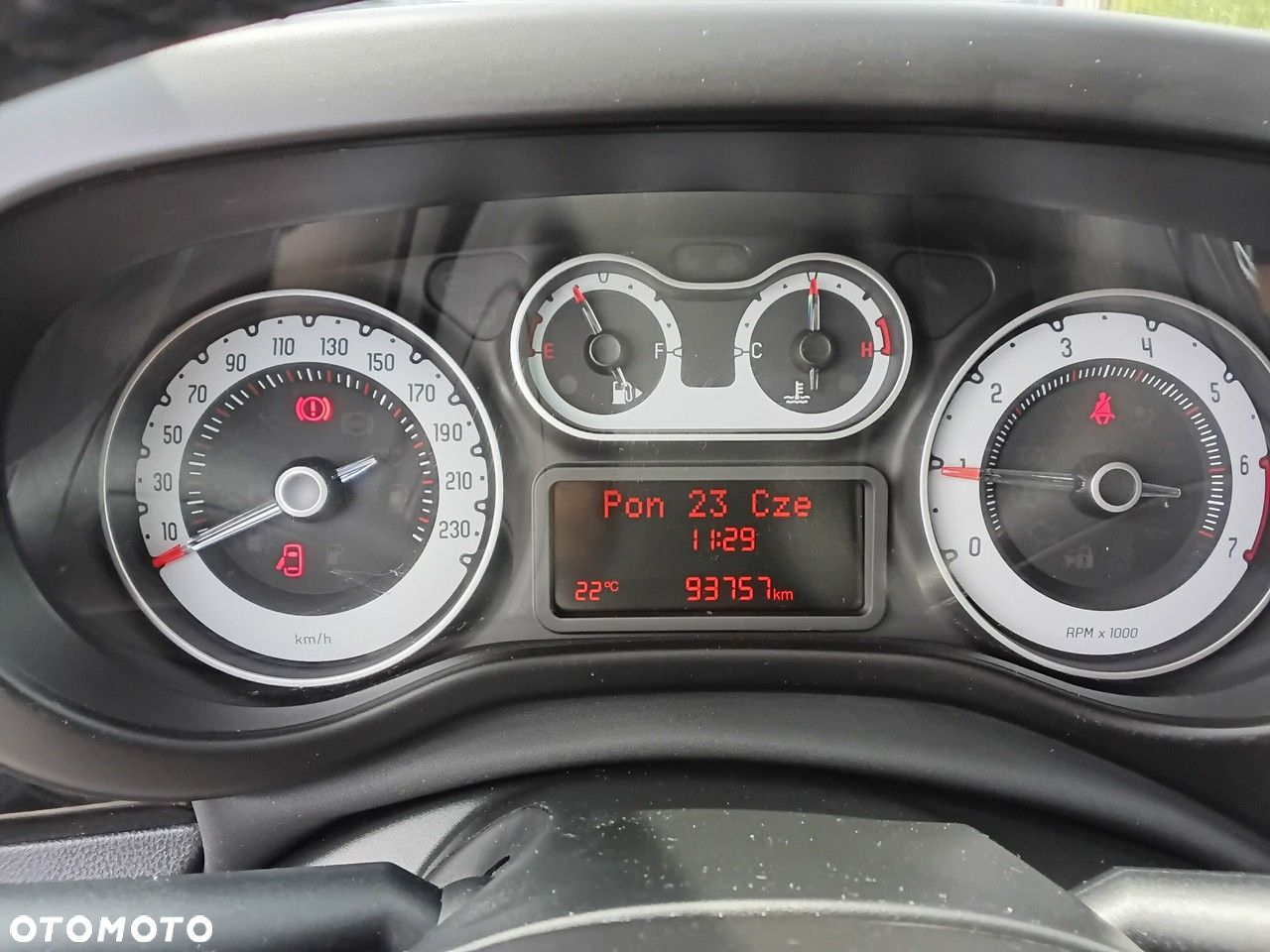 Fiat 500L 1.4 16V T-Jet Beats Edition - 29