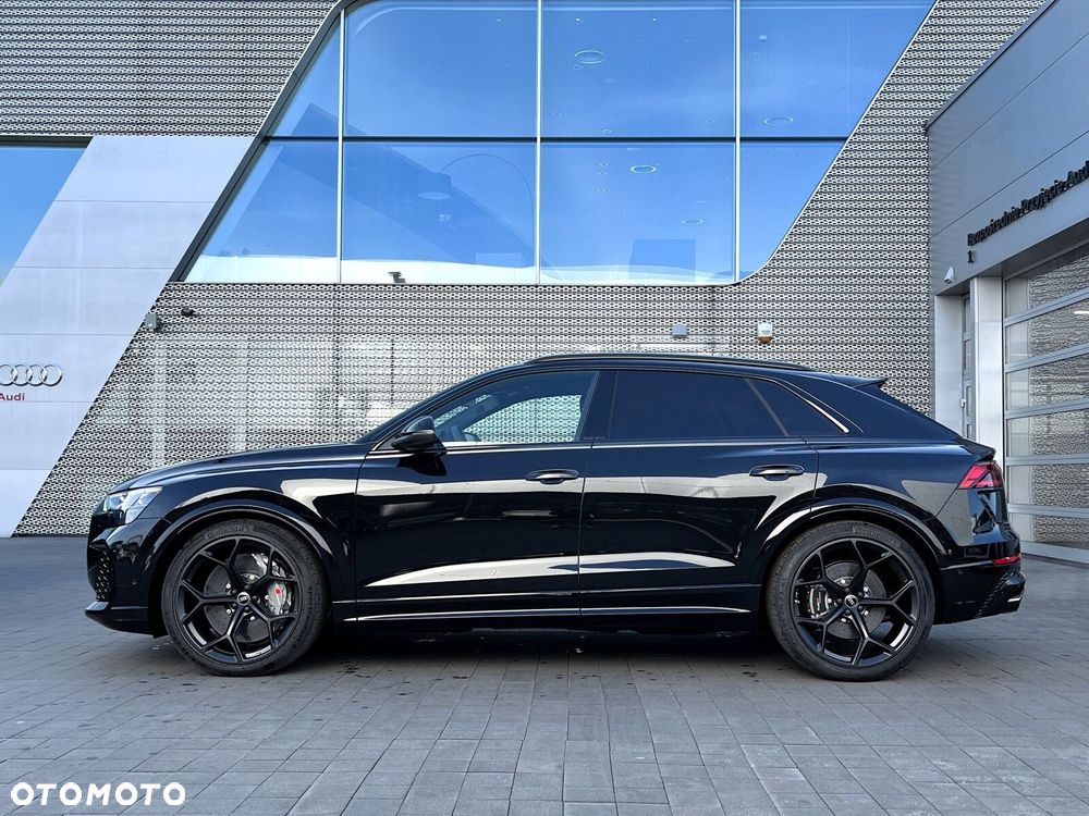 Audi RS Q8 - 8