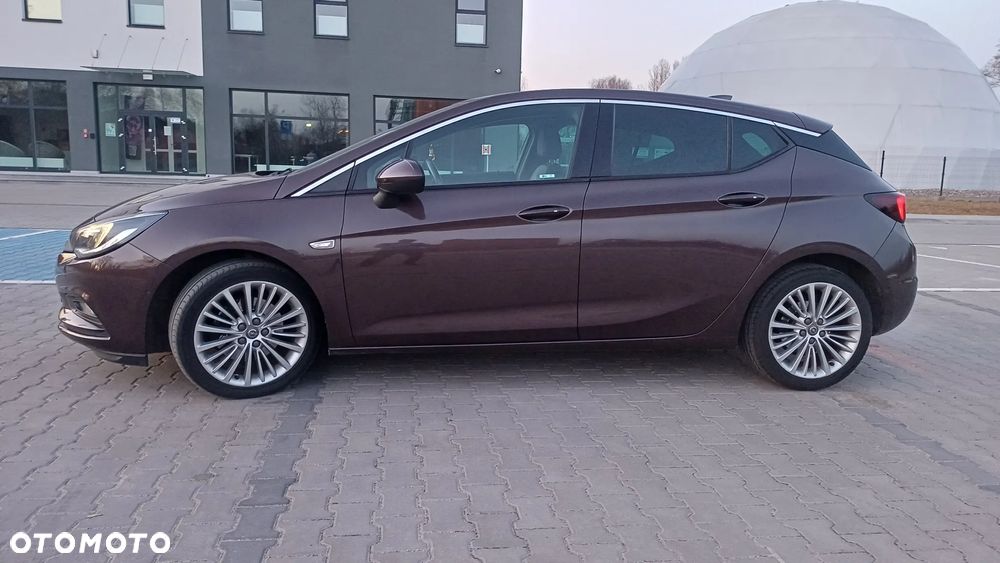 Opel Astra 1.6 T Elite S&S - 10