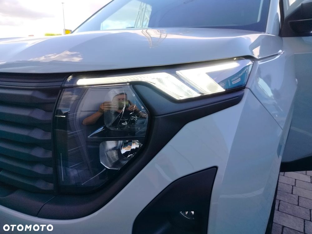 Ford Transit Courier - 27