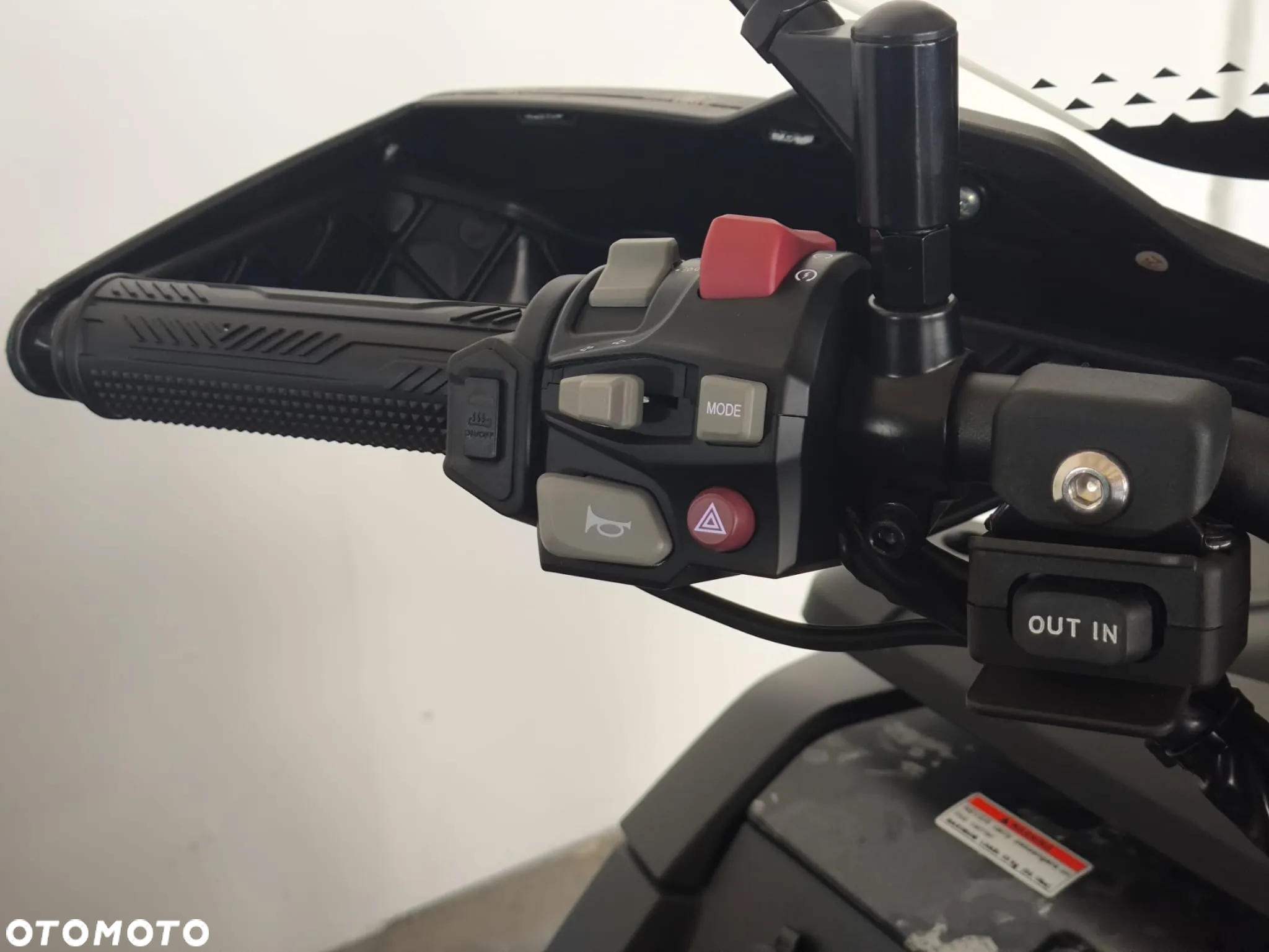 CFMoto CForce - 8
