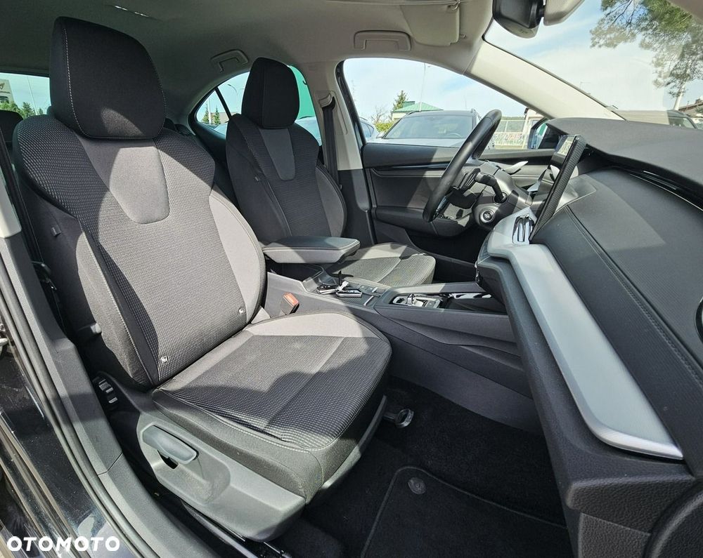 Skoda Octavia 2.0 TDI DSG Selection - 11