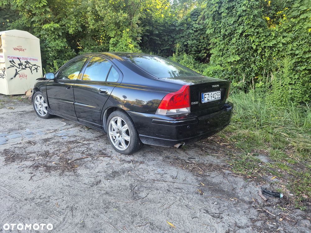 Volvo S60 2.4D Momentum - 3