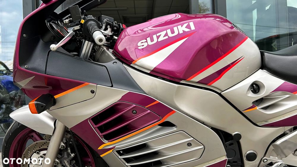 Suzuki RF - 3