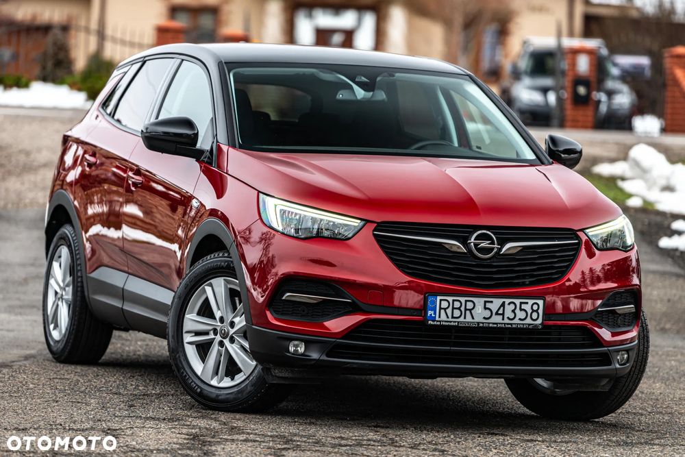 Opel Grandland X 1.2 Start/Stop Business Elegance - 2