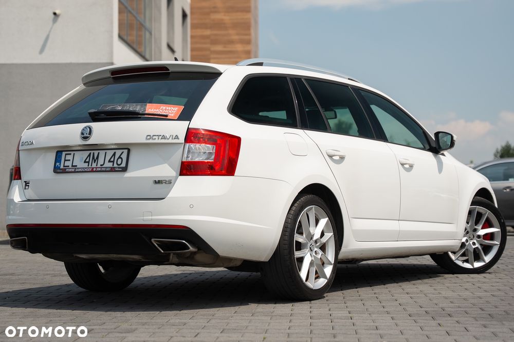 Skoda Octavia 2.0 TSI RS 230 - 11