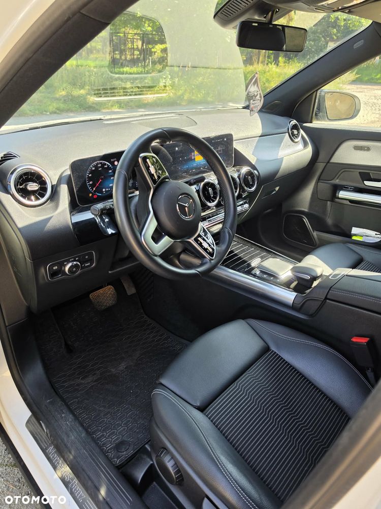 Mercedes-Benz GLA 200 Business Edition - 11