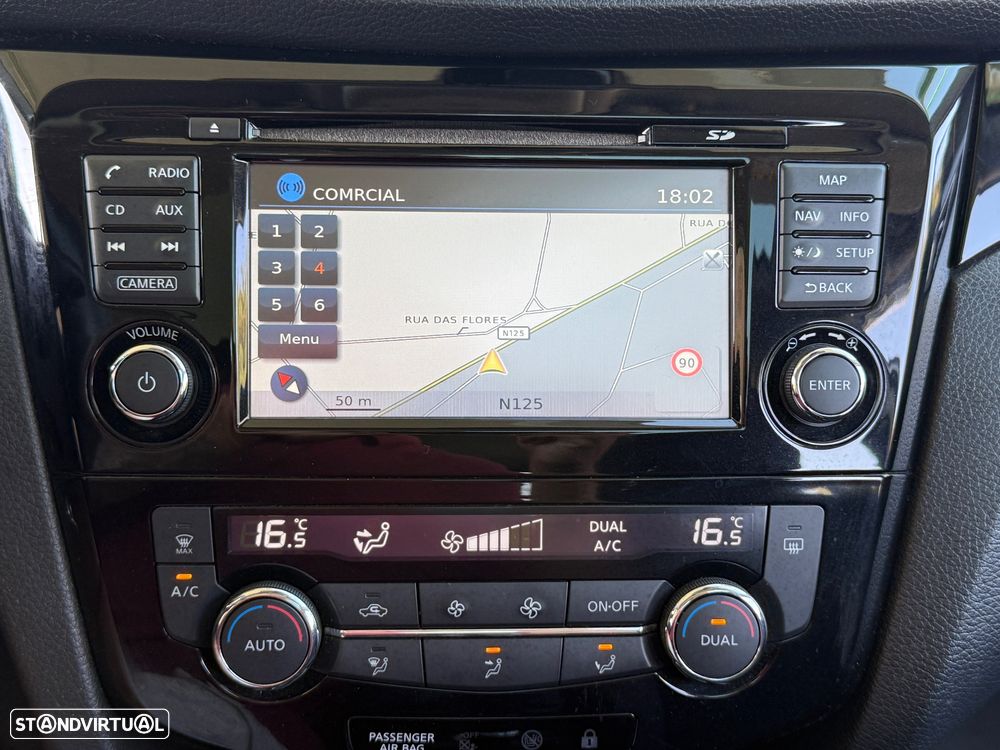 Nissan Qashqai 1.5 dCi N-Connecta Business - 35