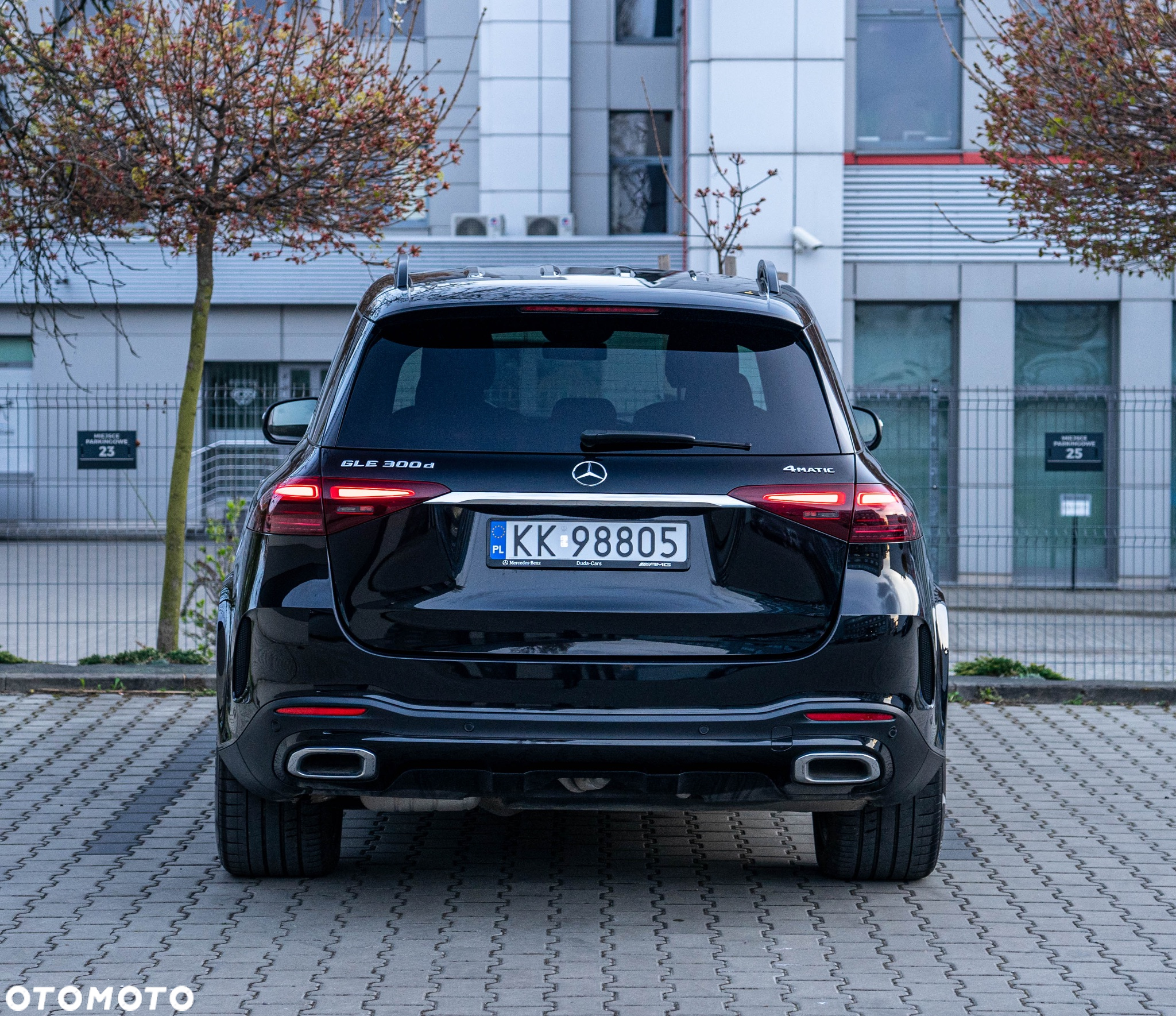 Mercedes-Benz GLE 300 d 4-Matic - 4