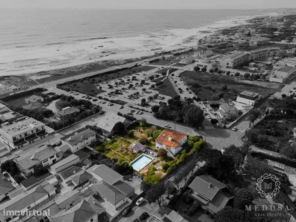 Moradia com 2239 m2 de terreno | Praia de Francelos, Vila Nova de Gaia - Grande imagem: 2/24