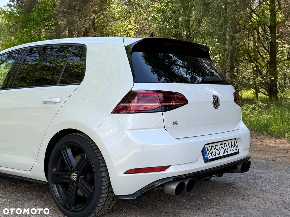 Volkswagen Golf - 6