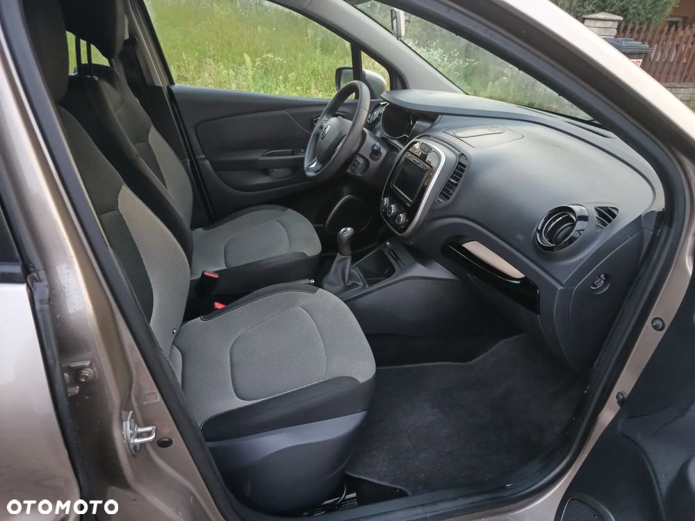 Renault Captur 0.9 Energy TCe Helly Hansen - 20