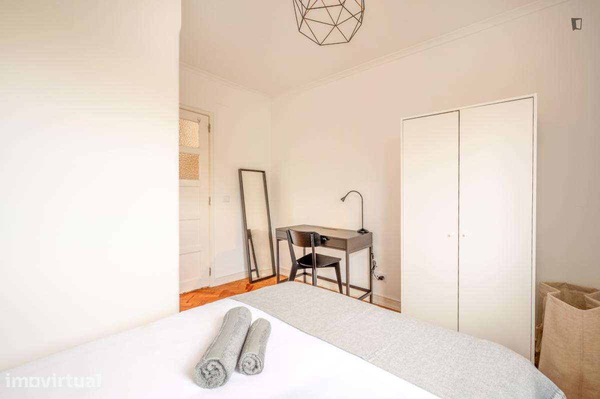 Quarto - localizado em Alameda Lisbon - Grande imagem: 4/27