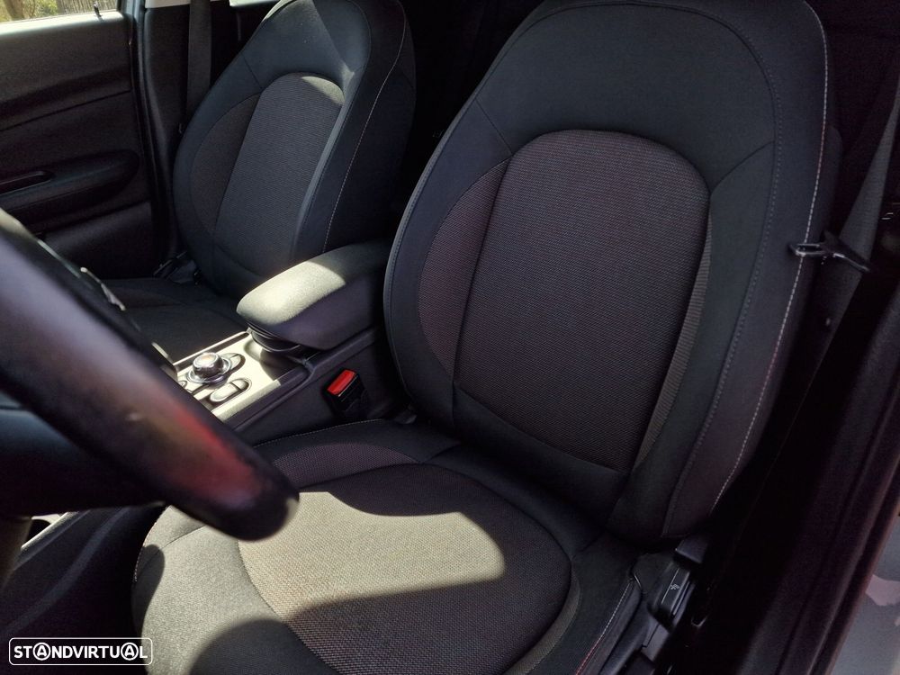 MINI Clubman One D - 11