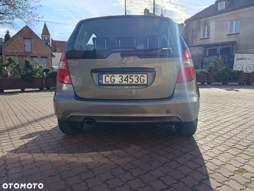 Mercedes-Benz Klasa A 160 BlueEFFICIENCY Elegance - 6