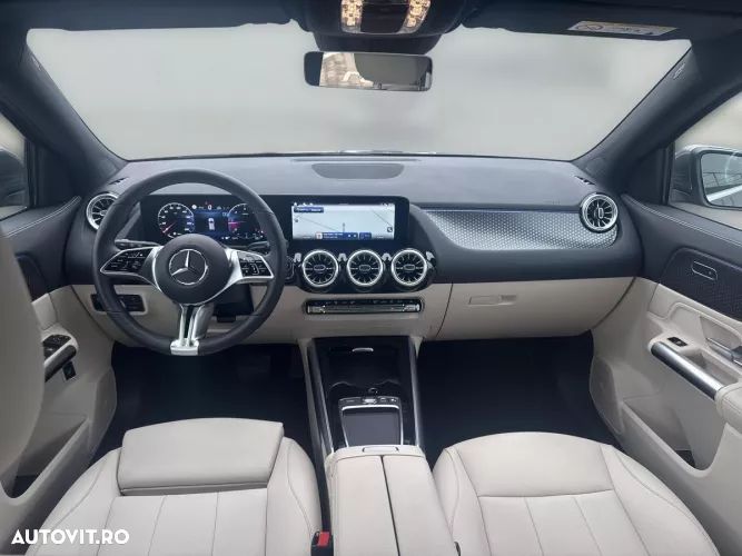 Mercedes-Benz GLA 200 d 4MATIC Aut. - 12