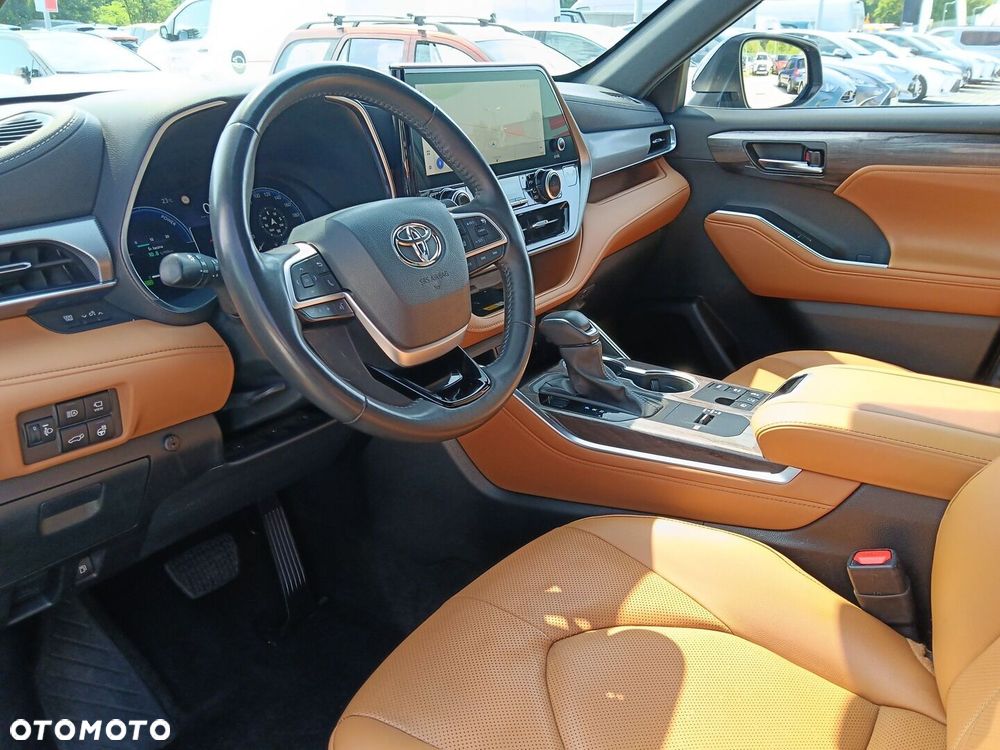 Toyota Highlander - 10