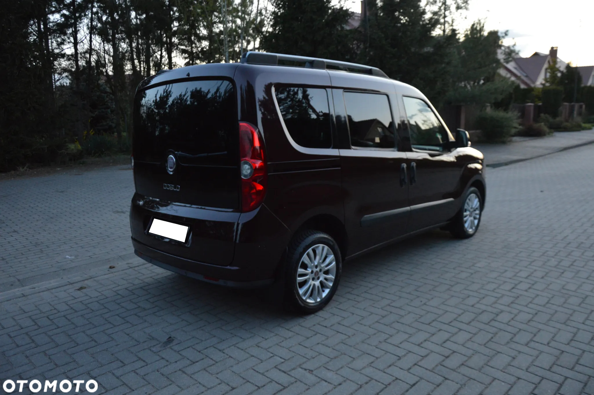 Fiat Doblo 2.0 16V Multijet Emotion - 9