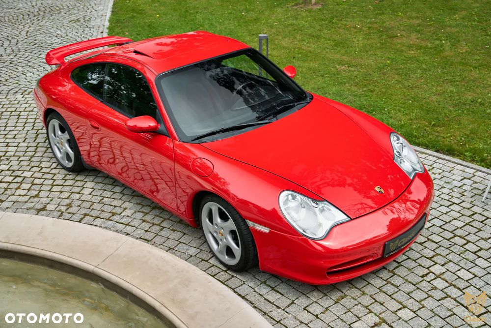 Porsche 911 Carrera - 5