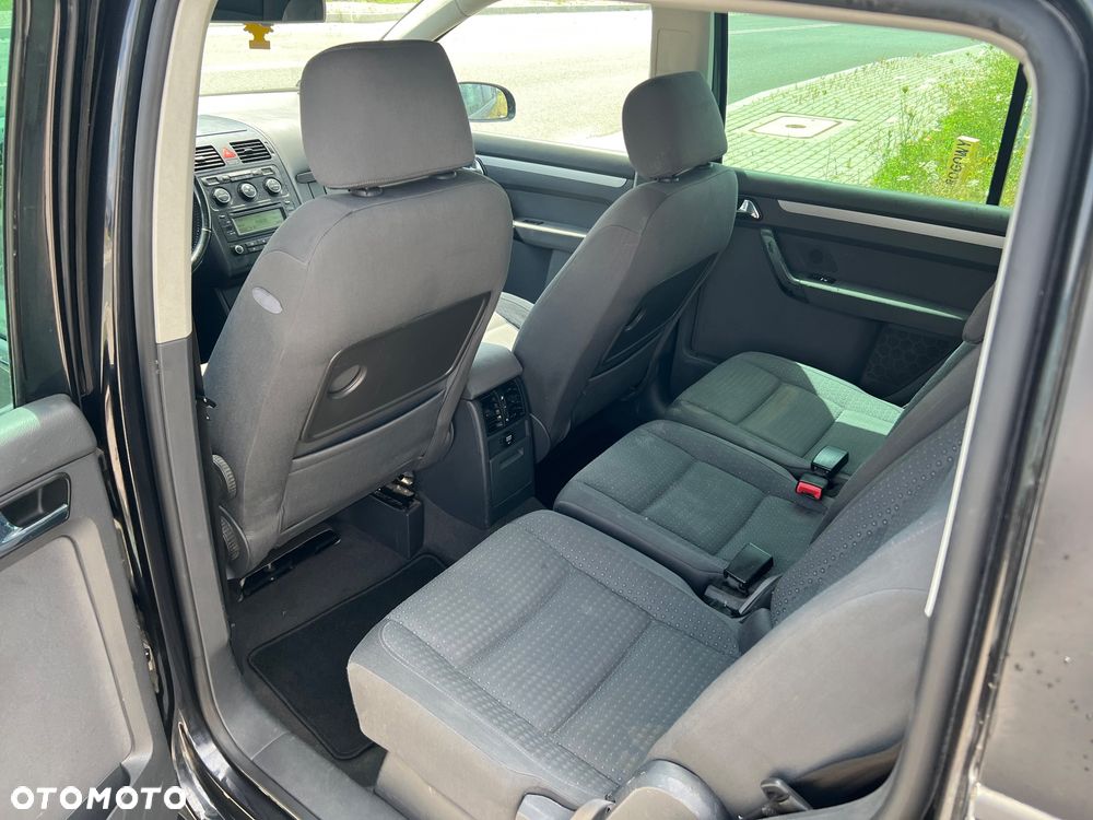 Volkswagen Touran 2.0 TDI Trendline - 8
