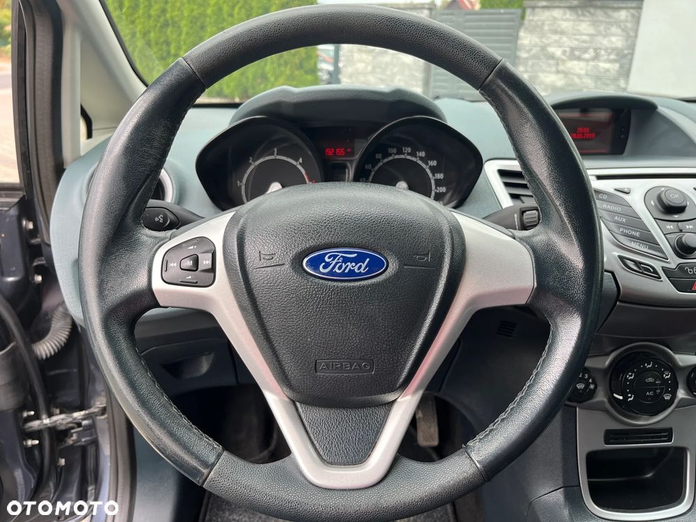 Ford Fiesta - 22