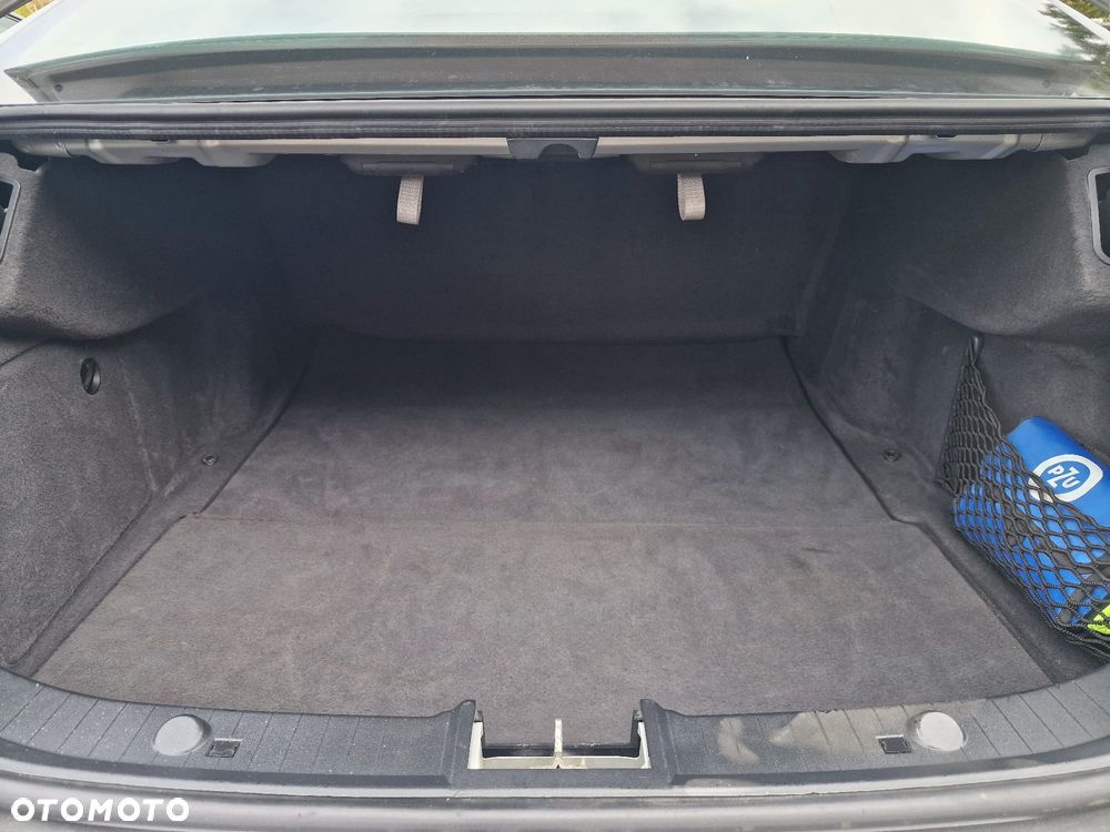 Mercedes-Benz CLS - 16