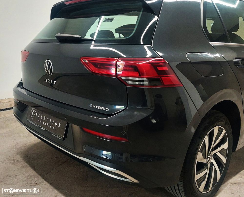 VW Golf - 26