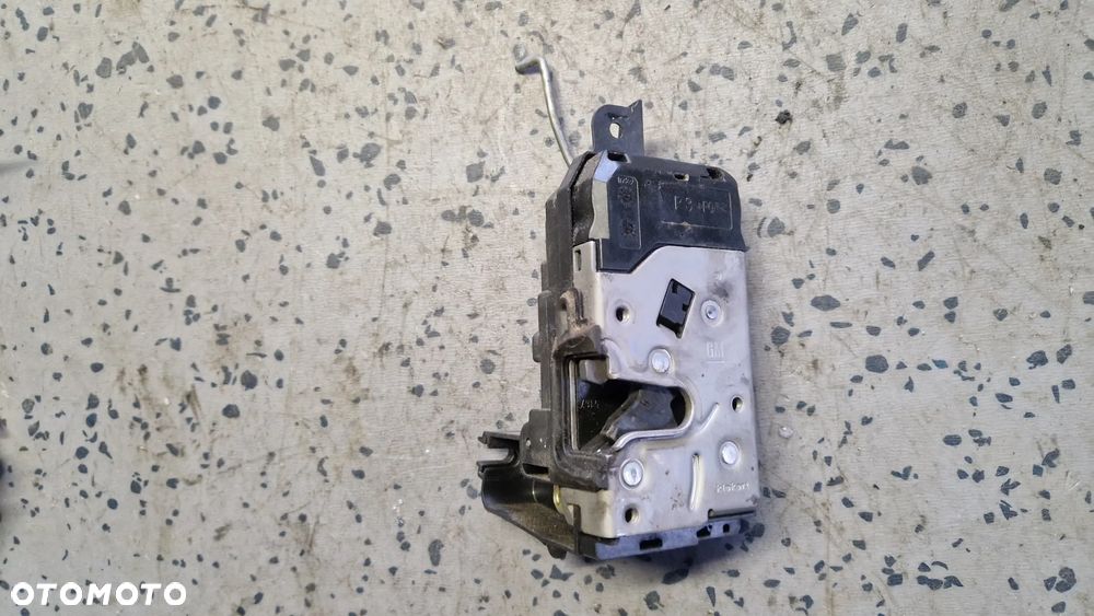 OPEL ASTRA H ZAFIRA B ZAMEK DRZWI PRAWY PRZÓD 13210749QG - 2