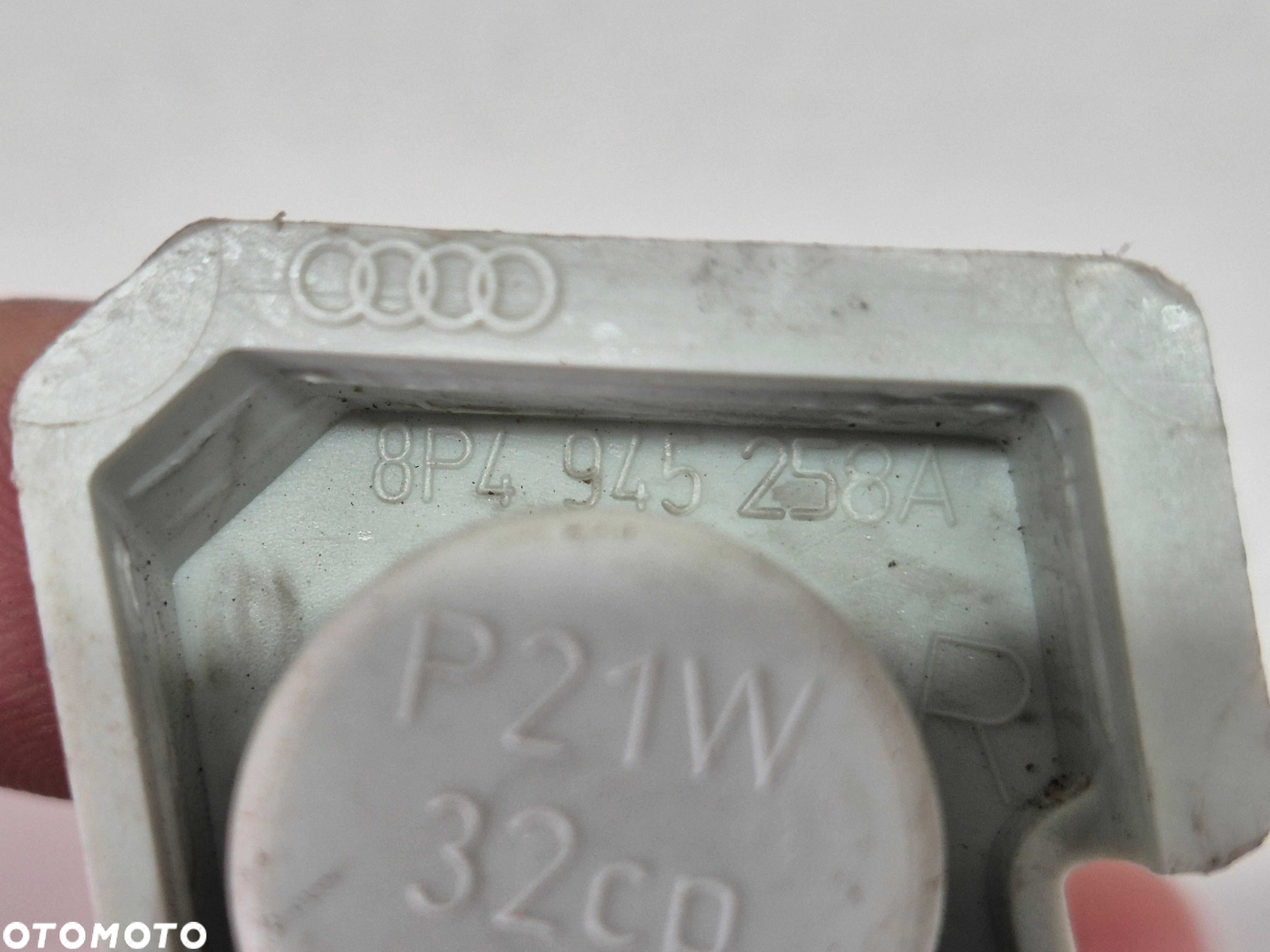 audi a3 8p 5 drzwi sportback wkład lampy tylny prawy tył prawa w klape - 6