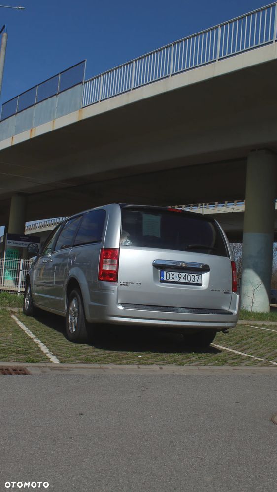 Chrysler Grand Voyager 2.8 CRD Automatik Limited - 9