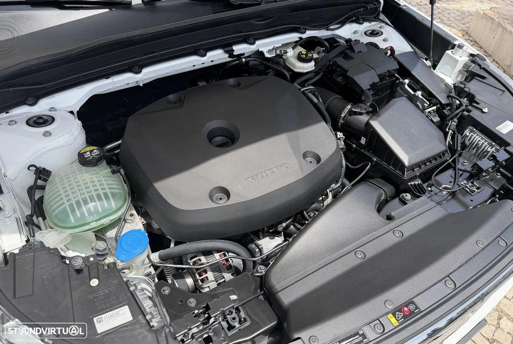Volvo XC 40 2.0 T5 Momentum - 16