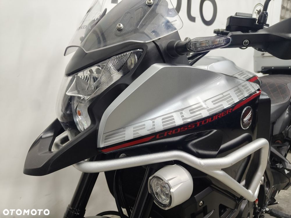 Honda VFR - 19