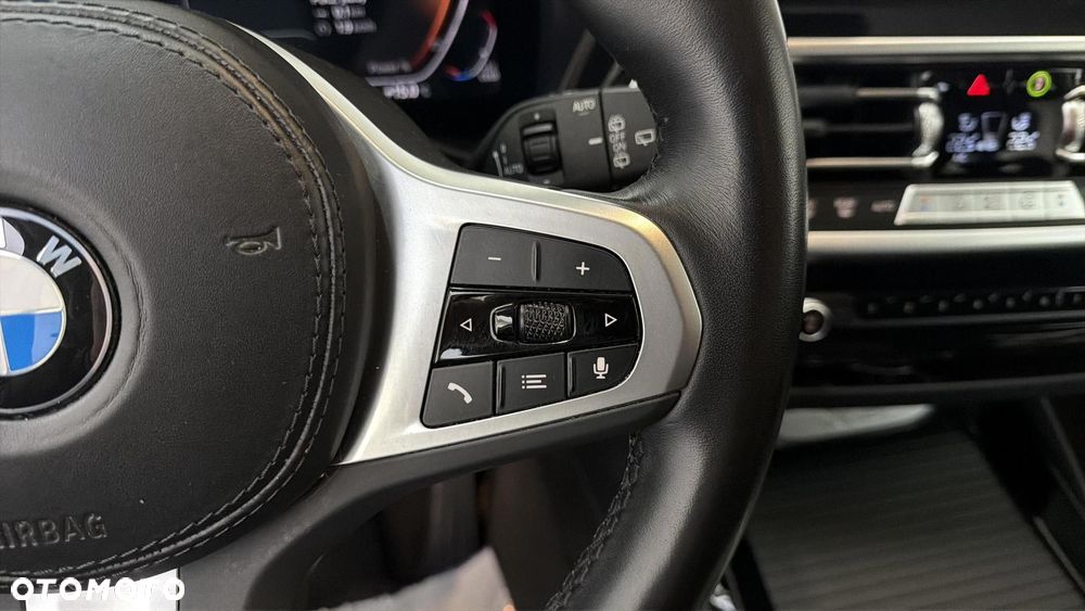 BMW X3 xDrive20d mHEV - 23