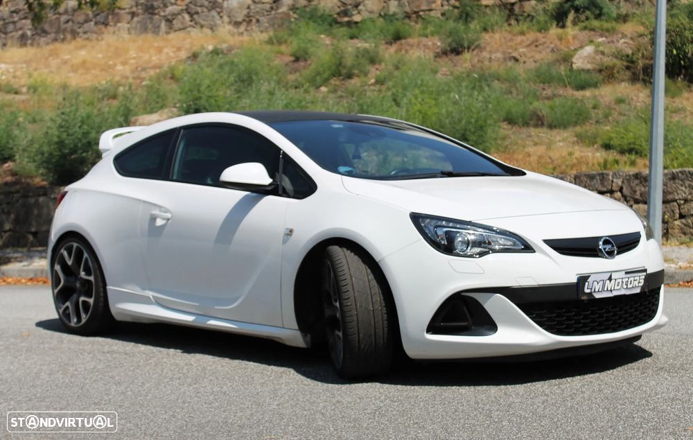 Opel Astra GTC OPC S&S - 4
