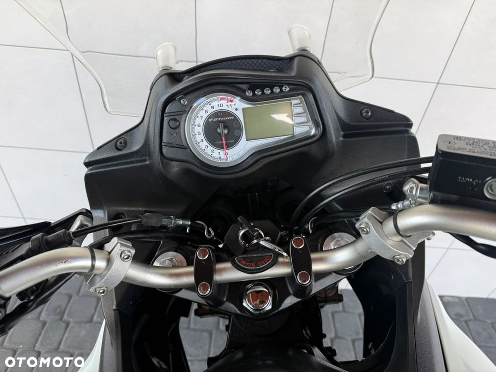 Suzuki DL - 33