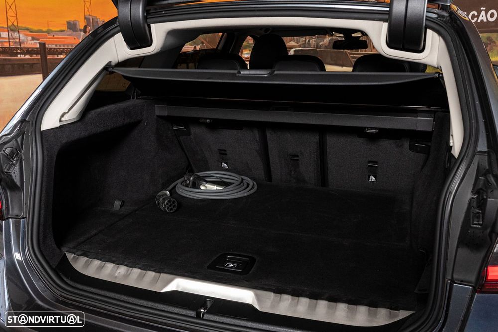 BMW 320 e Line Sport Auto - 29