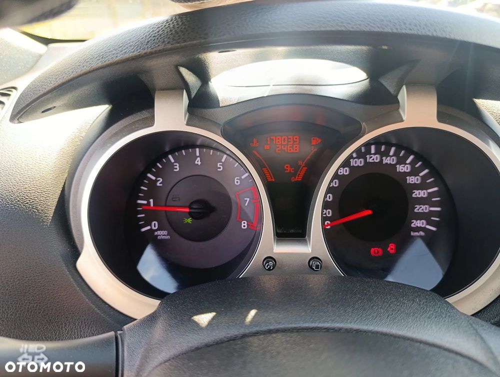 Nissan Juke 1.6 Start/Stop Tekna - 24