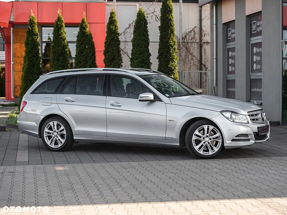 Mercedes-Benz Klasa C 30 T CDI AMG - 3