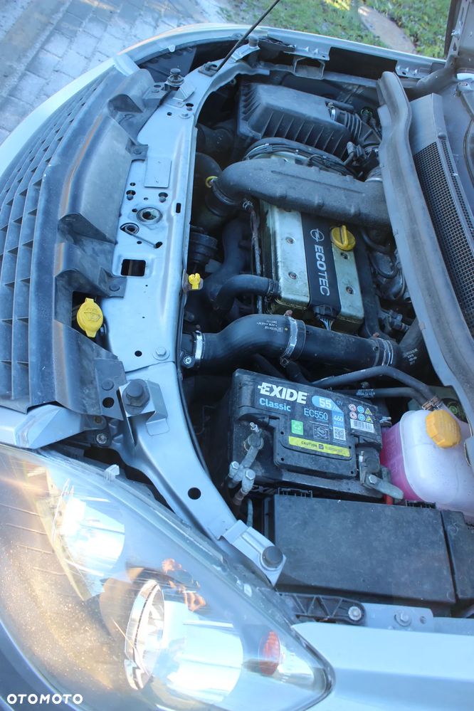 Opel Zafira 2.0 T Sport - 7