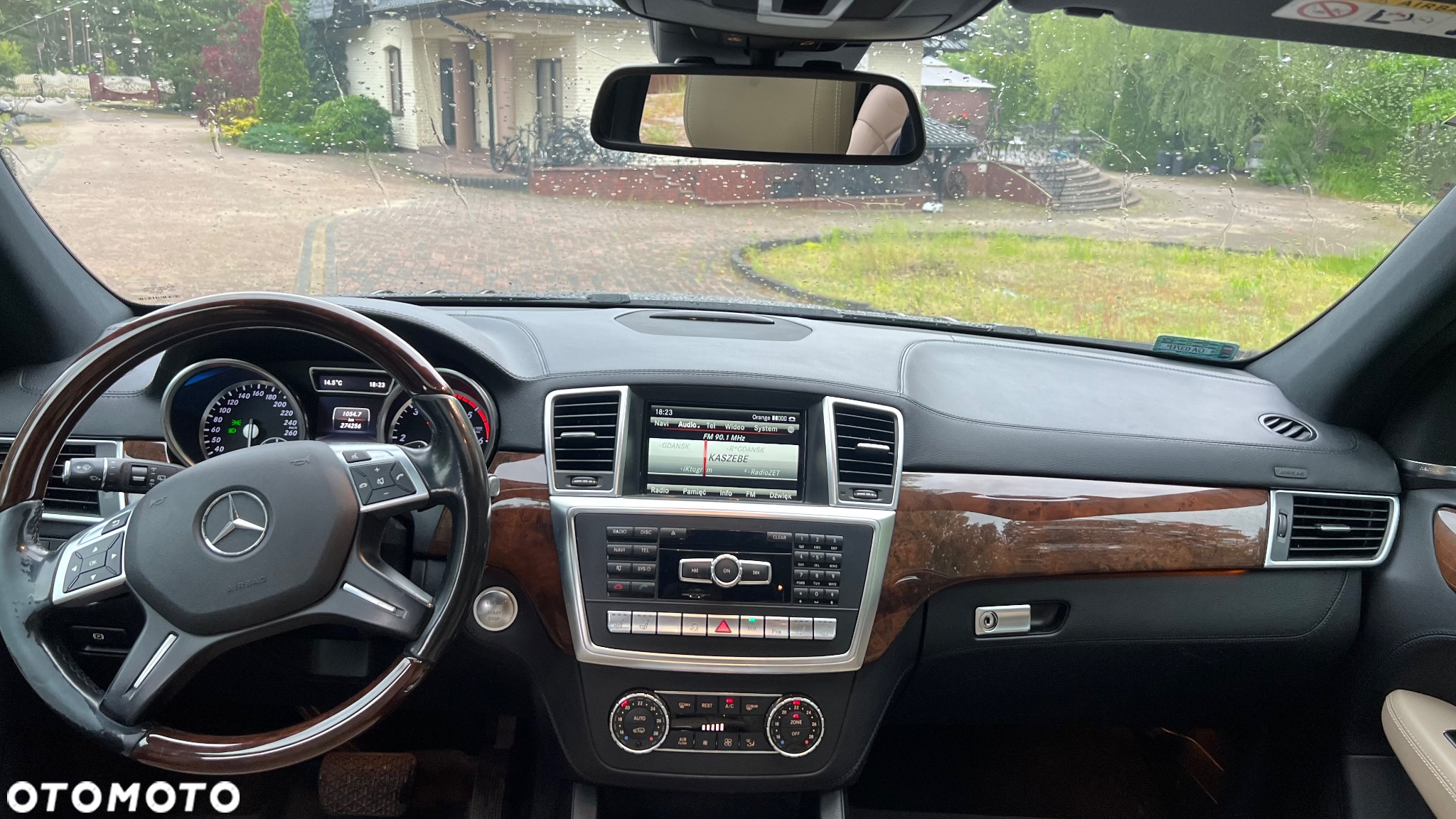 Mercedes-Benz GL 350 BlueTec 4-Matic - 17