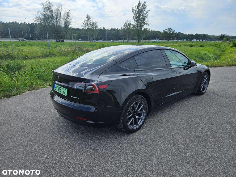 Tesla Model 3 AWD - 5