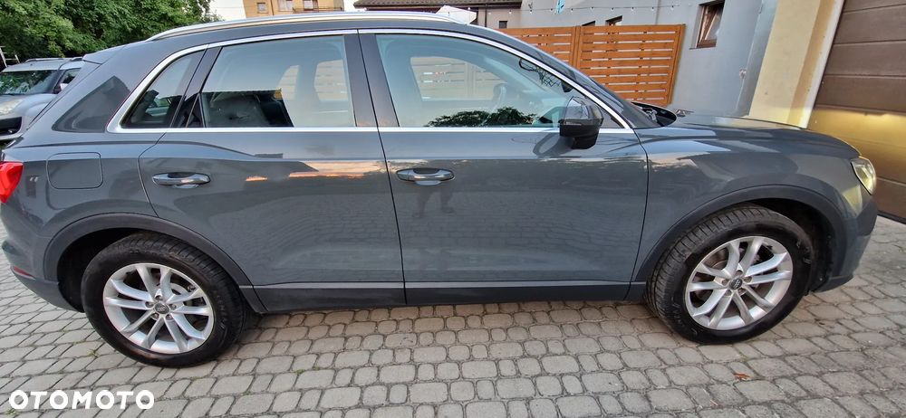 Audi Q3 35 TFSI Advanced S tronic - 3