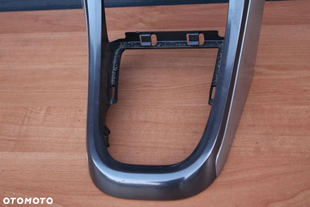 RAMKA ŚRODKOWA RADIA PANELU OPEL ASTRA J EUROPA - 6