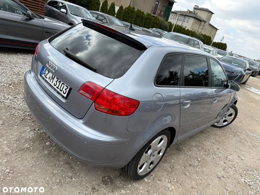 Audi A3 Sportback 1.6 S line Sportpaket plus - 22