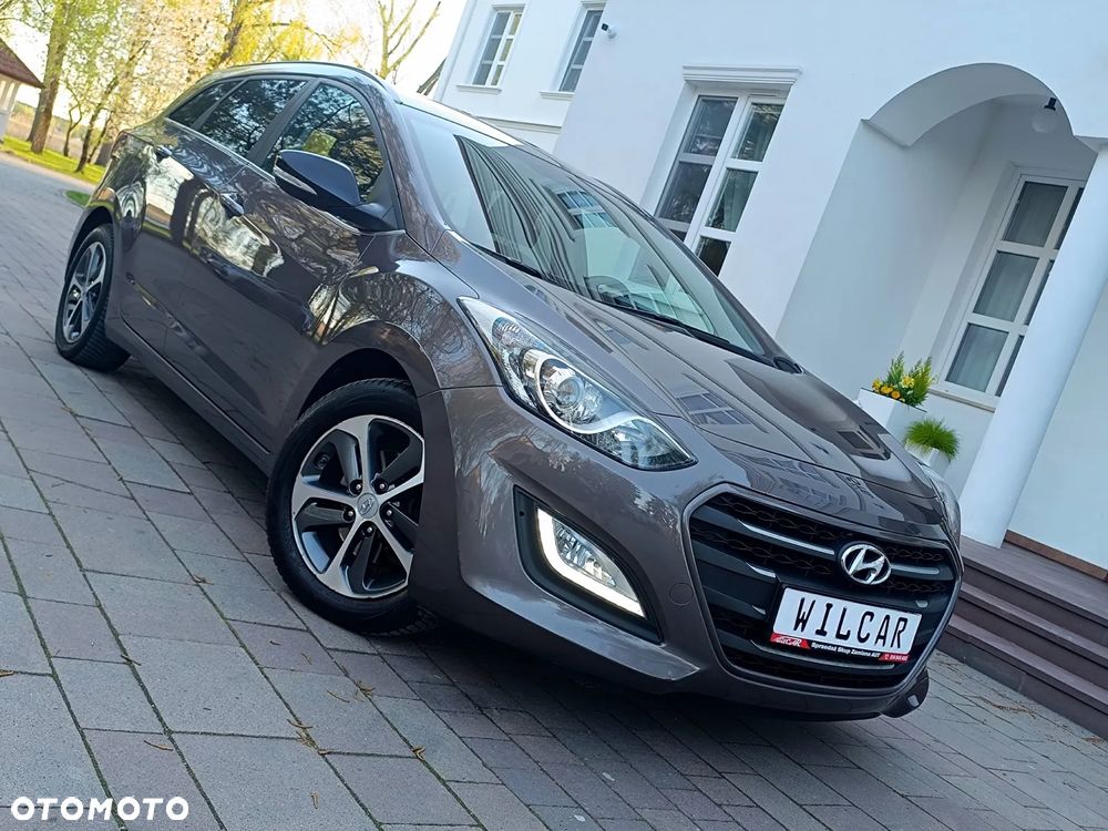 Hyundai i30 blue Kombi 1.6 CRDi Passion - 7