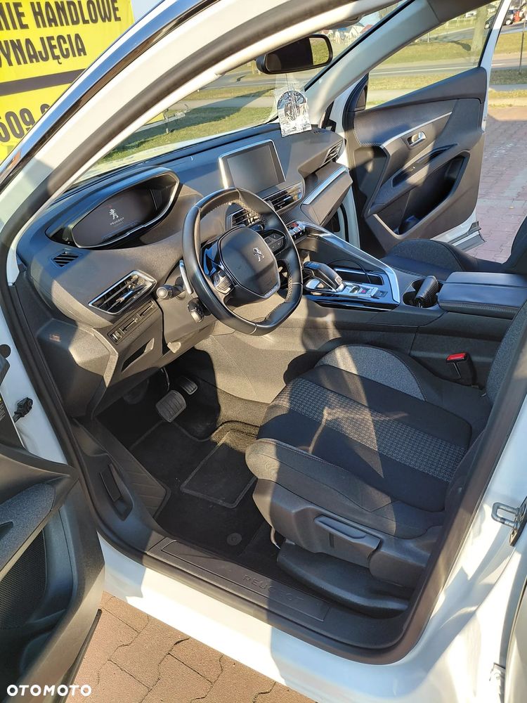 Peugeot 5008 PureTech 130 EAT6 Allure - 9