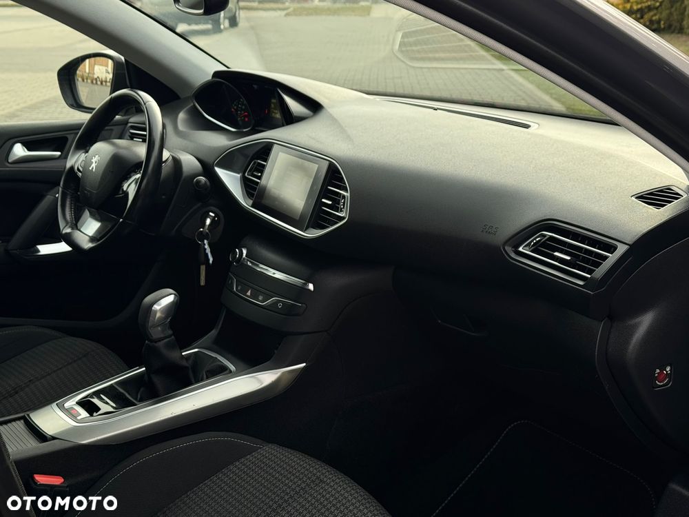 Peugeot 308 - 22