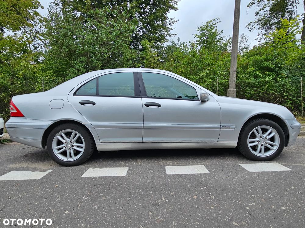 Mercedes-Benz Klasa C 200 T CDI Classic - 2