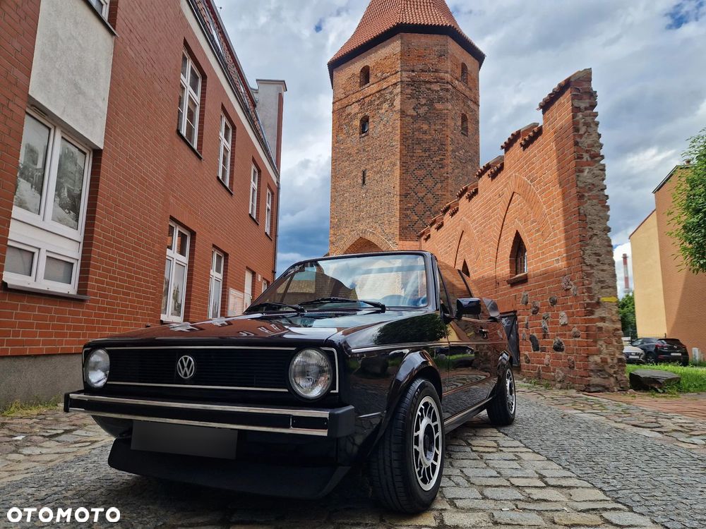 Volkswagen Golf - 33