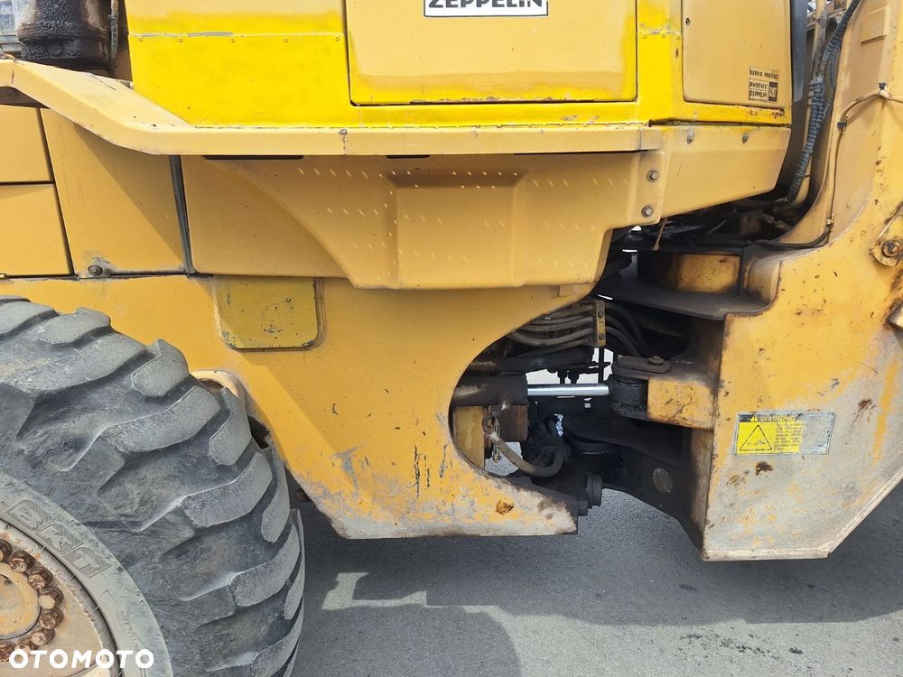 CAST 928 F 4X4 - 40